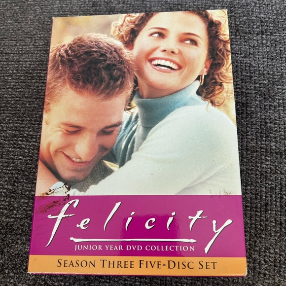Felicity Season 3 Box Set - Picture 1 of 6